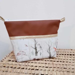 Trousse de toilette, simili camel et animaux de la fôret