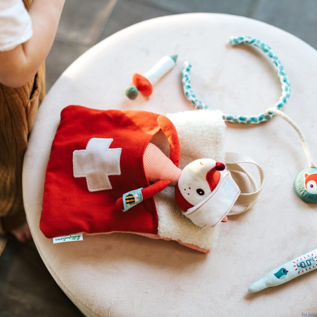 TROUSSE PETIT DOCTEUR – Lilliputiens 2021 – Image 3