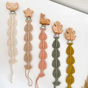 Attache Tétine Feuille