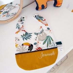 Bavoir, papaya et uni curry