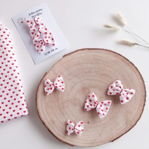 Barrette, coeurs rouge