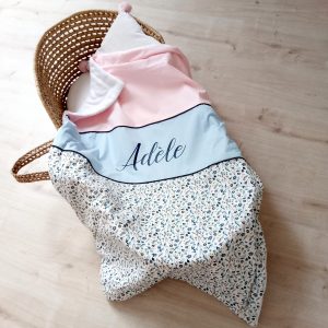 Couverture, fleuri bleu et rose, rose pâle et glacier