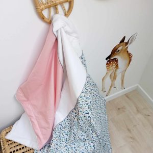 Couverture, fleuri bleu rose, uni vieux rose et blanc