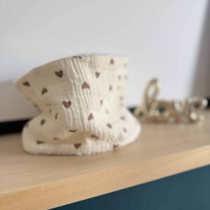 Tour de cou, double gaze coeurs camel