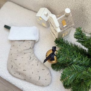 Chaussette de Noël, feuillage délicat