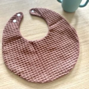 Bavoir rond, éponge nid d&rsquo;abeille châtaigne