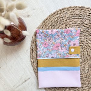 Protège carnet de santé, liberty Meadow song et simili rose