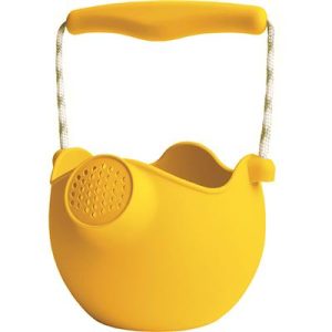 Arrosoir pour la plage en silicone moutarde – Scrunch