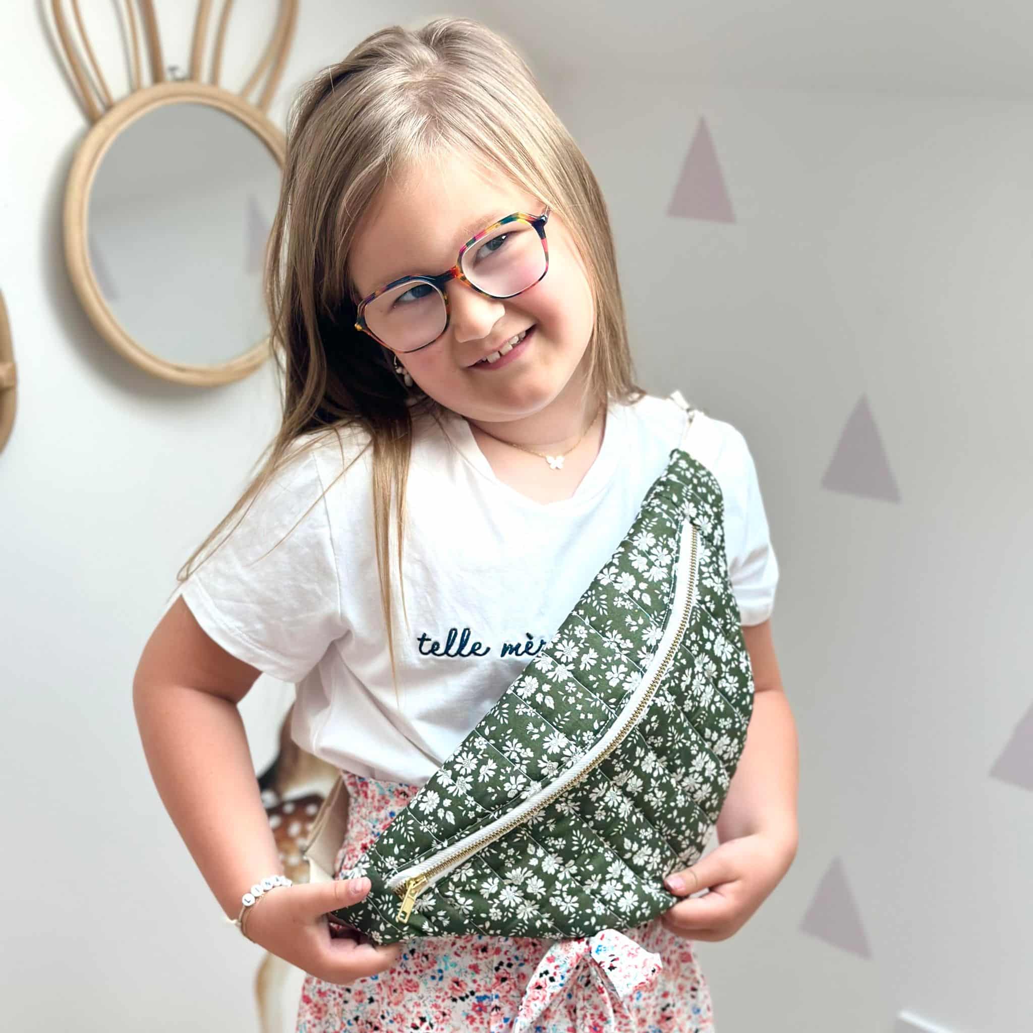 Sac banane, velours marine, liberty primrose, sangle crème – Image 7