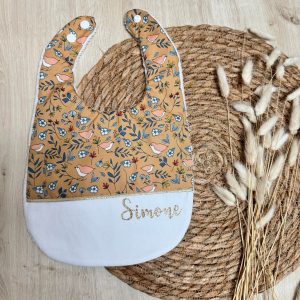 Bavoir, oiseaux by art gallery fabrics et uni blanc