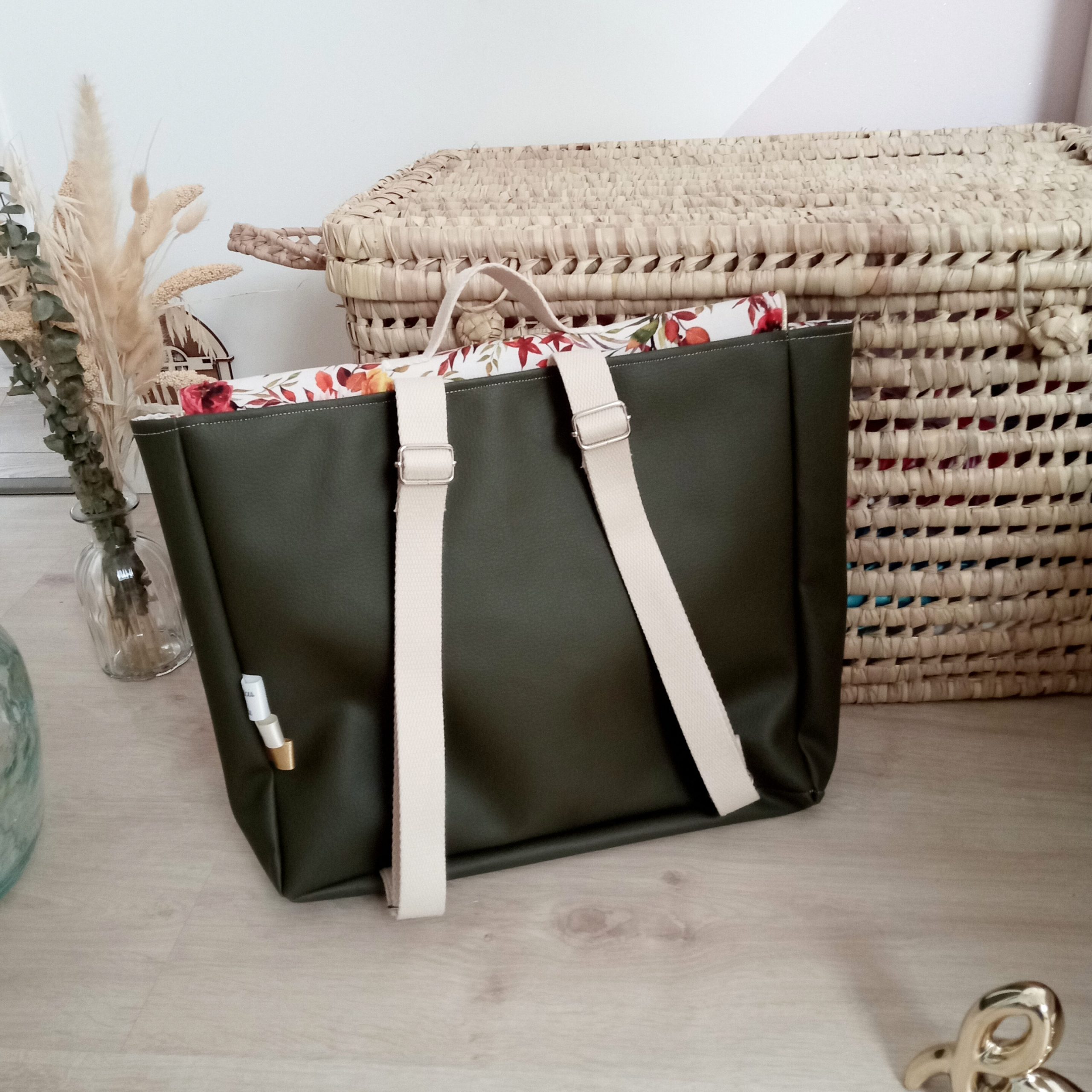 Cartable, simili kaki et fleurs d’automne – Image 3