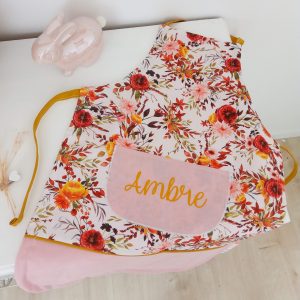 Tablier, fleurs d&rsquo;automne et uni rose pâle